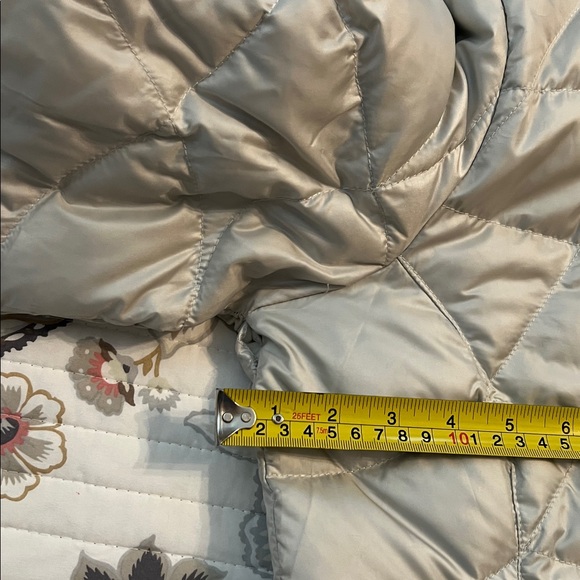 L.L. Bean Ultrawarm Down Coat with Hood - Picture 12 of 15